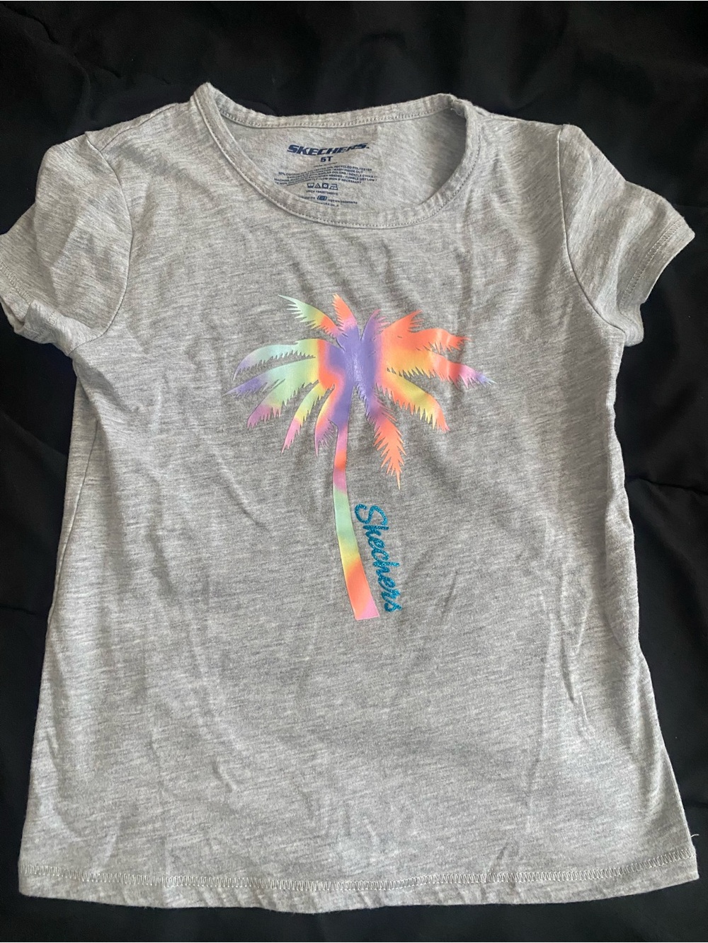 Skechers Gray Short Sleeve Tee with Rainbow Palm Tree Graphic